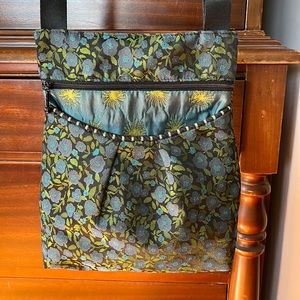 Maruca crossbody purse. EUC